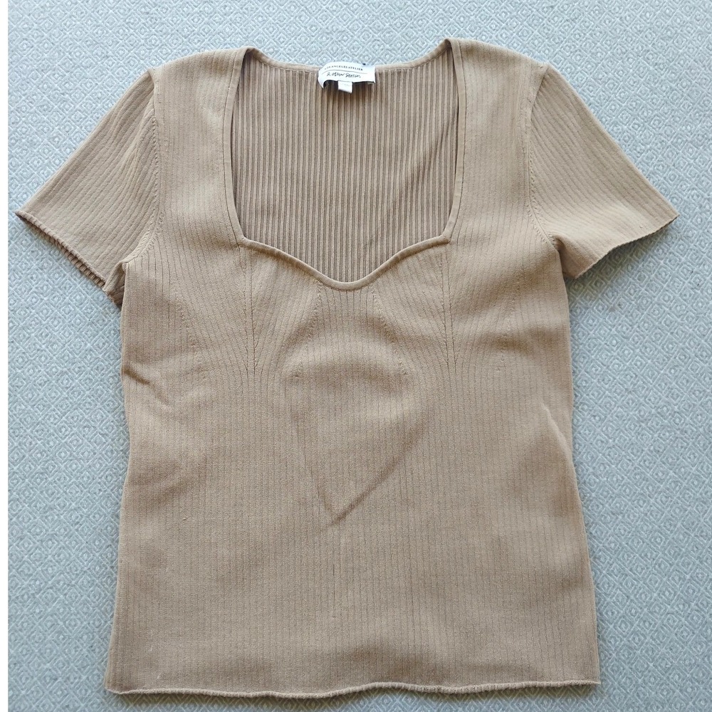 & Other Stories Top Womens M Tan Los Angeles Atelier Sweetheart Ribbed Knit Tee